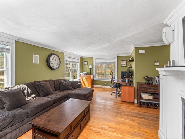 86 Whitney, Northborough MA 01532
