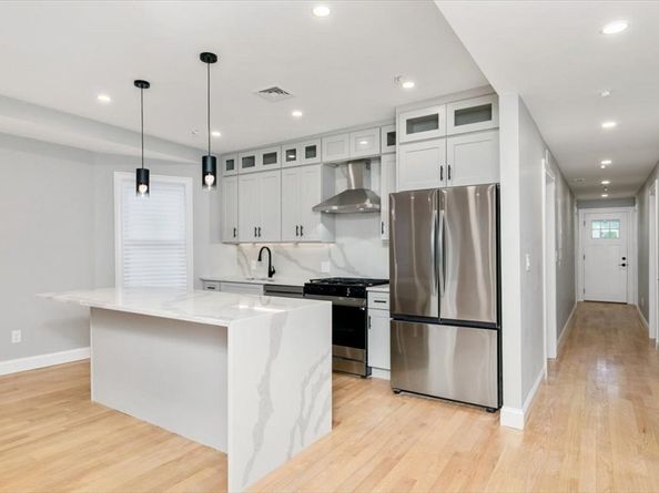 755 Boylston St 2, Brookline MA 02467