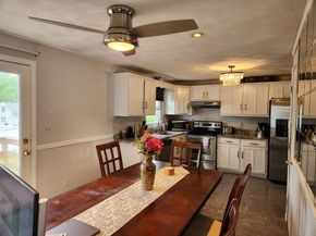 22 Osceola Ln, Billerica MA 01821