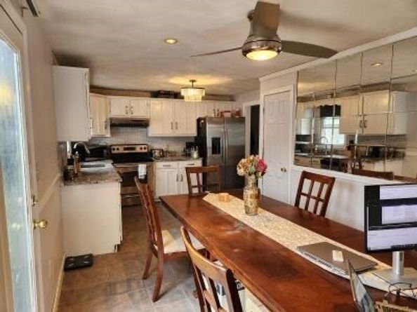 22 Osceola Ln, Billerica MA 01821