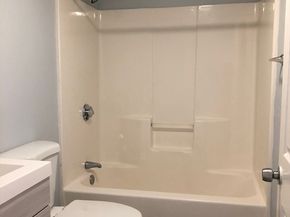 27 North St, Worcester MA 01605