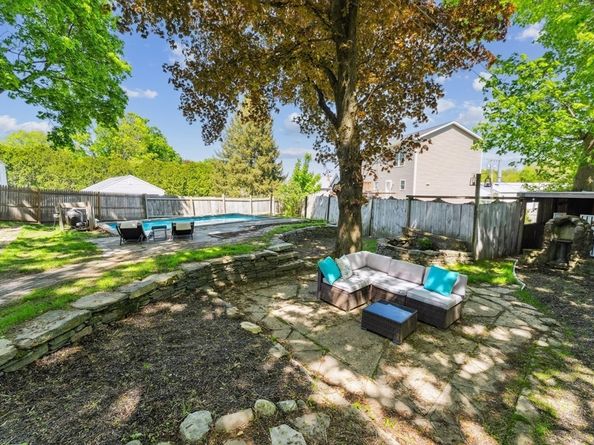 17 Atwood Ave, Millbury MA 01527
