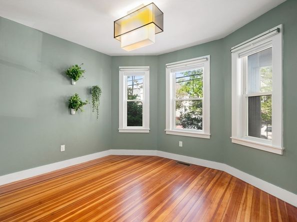 117 Sycamore St 1, Boston MA 02131