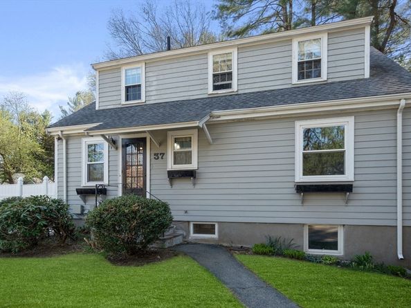 37 School Street, Weston MA 02493