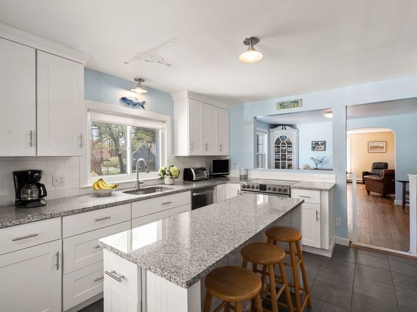 37 School Street, Weston MA 02493