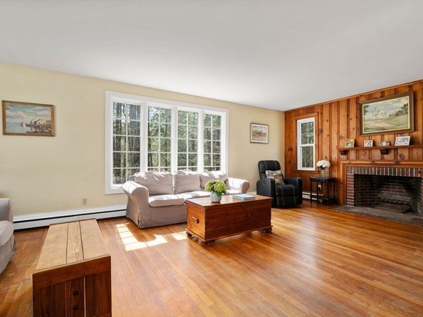 37 School Street, Weston MA 02493