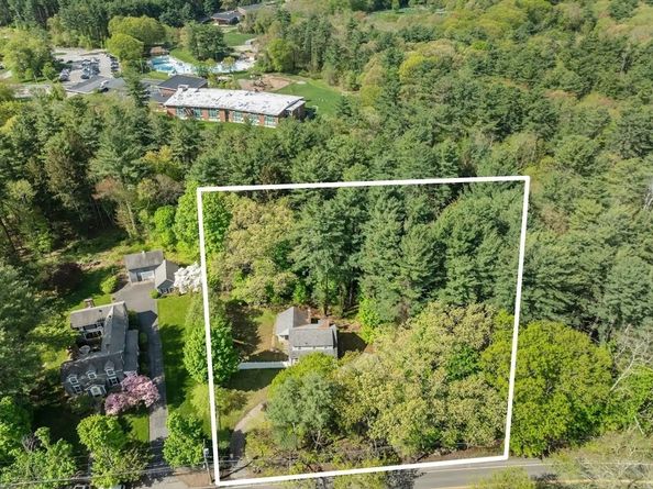 37 School Street, Weston MA 02493