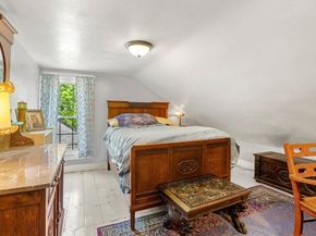 83 Central St, Millville MA 01529