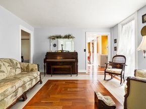 83 Central St, Millville MA 01529