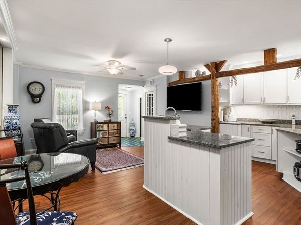 83 Central St, Millville MA 01529