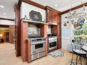 83 Central St, Millville MA 01529