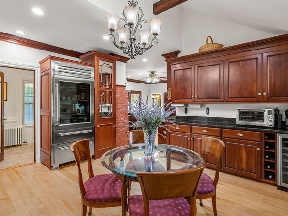 83 Central St, Millville MA 01529