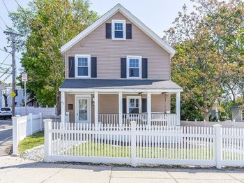 32 Jewett St