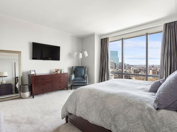 1 Avery 27B, Boston MA 02111