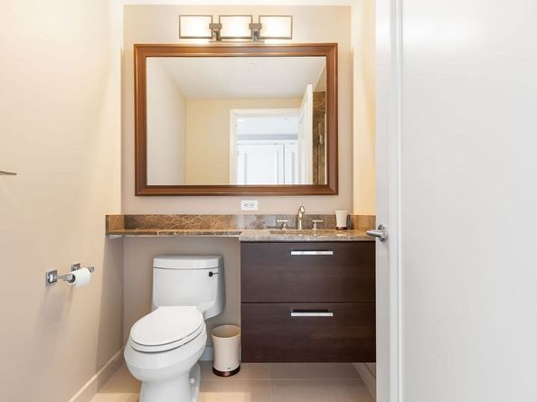 1 Avery 27B, Boston MA 02111