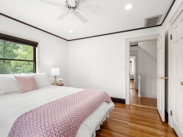 832 Chestnut St, Newton MA 02468