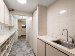 832 Chestnut St, Newton MA 02468