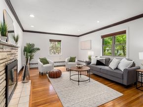 832 Chestnut St, Newton MA 02468