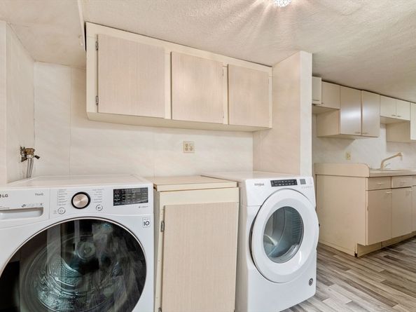 832 Chestnut St, Newton MA 02468