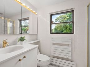 832 Chestnut St, Newton MA 02468