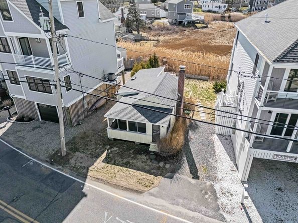1177 Ferry St, Marshfield MA 02050