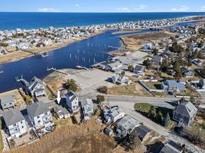 1177 Ferry St, Marshfield MA 02050