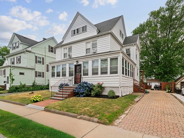 118 E Elm Ave, Quincy MA 02170
