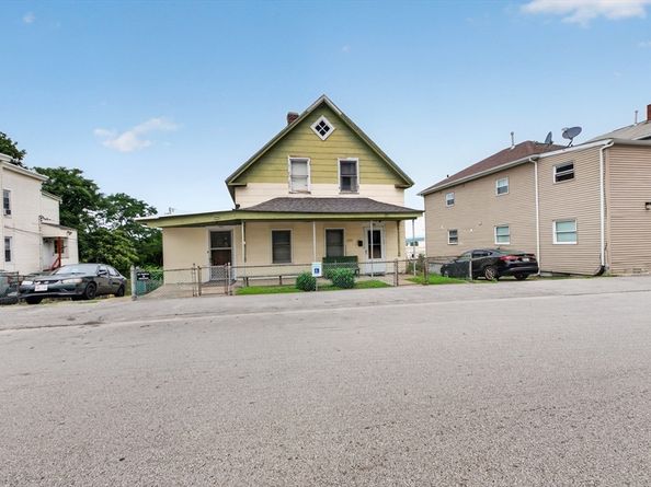 59 Orient St, Worcester MA 01604