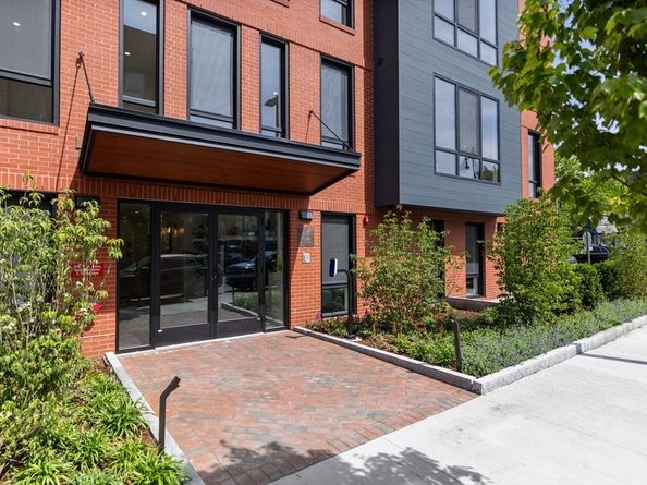 118 B Street 26, Boston MA 02127