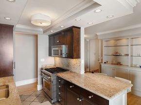 65 E India Row 38 F/G, Boston MA 02110