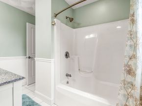 14 Greenlawn Ave, Salem MA 01970
