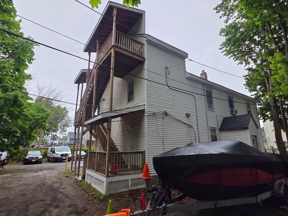 16 W Oberlin St, Worcester MA 01610