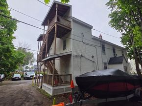 16 W Oberlin St, Worcester MA 01610