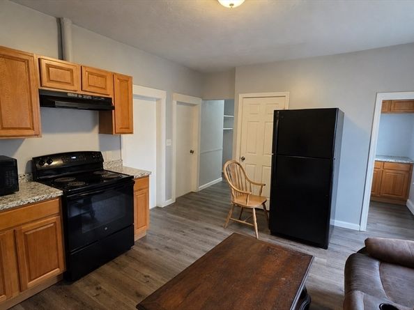 16 W Oberlin St, Worcester MA 01610