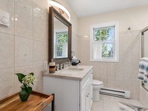 64 Rocky Neck Ave A, Gloucester MA 01930