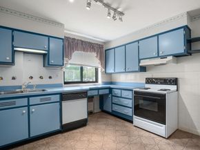 10 Ashland St 2L, Worcester MA 01609