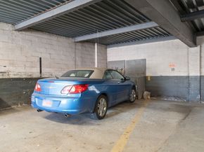 10 Ashland St 2L, Worcester MA 01609