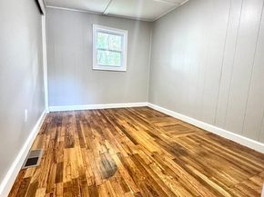 14 Elm Ave, Holbrook MA 02343