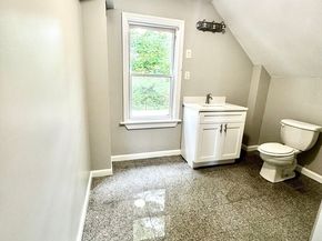 14 Elm Ave, Holbrook MA 02343