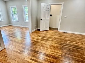 14 Elm Ave, Holbrook MA 02343