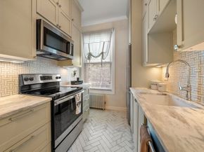 554 E 4th St 1B, Boston MA 02127