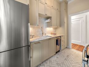 554 E 4th St 1B, Boston MA 02127
