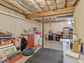 13 Ballard Ct, Leominster MA 01453