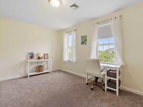 13 Ballard Ct, Leominster MA 01453