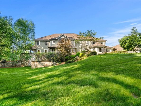16 Preservation Way, Westford MA 01886
