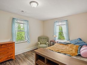 21 Forest Avenue Ct, Plymouth MA 02360