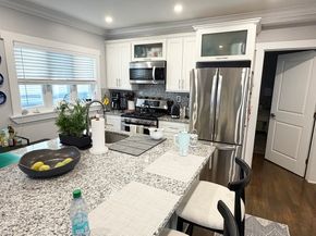 27 Plymouth, Cambridge MA 02041