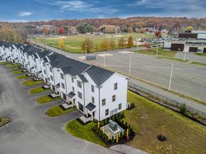 32 Birch Brook Landing 9, Lynn MA 01905
