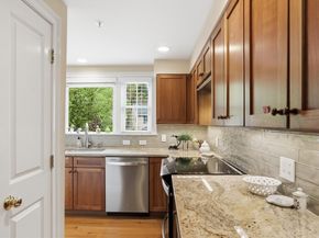 6 Safford St 2, Ipswich MA 01938