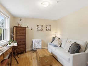 6 Safford St 2, Ipswich MA 01938